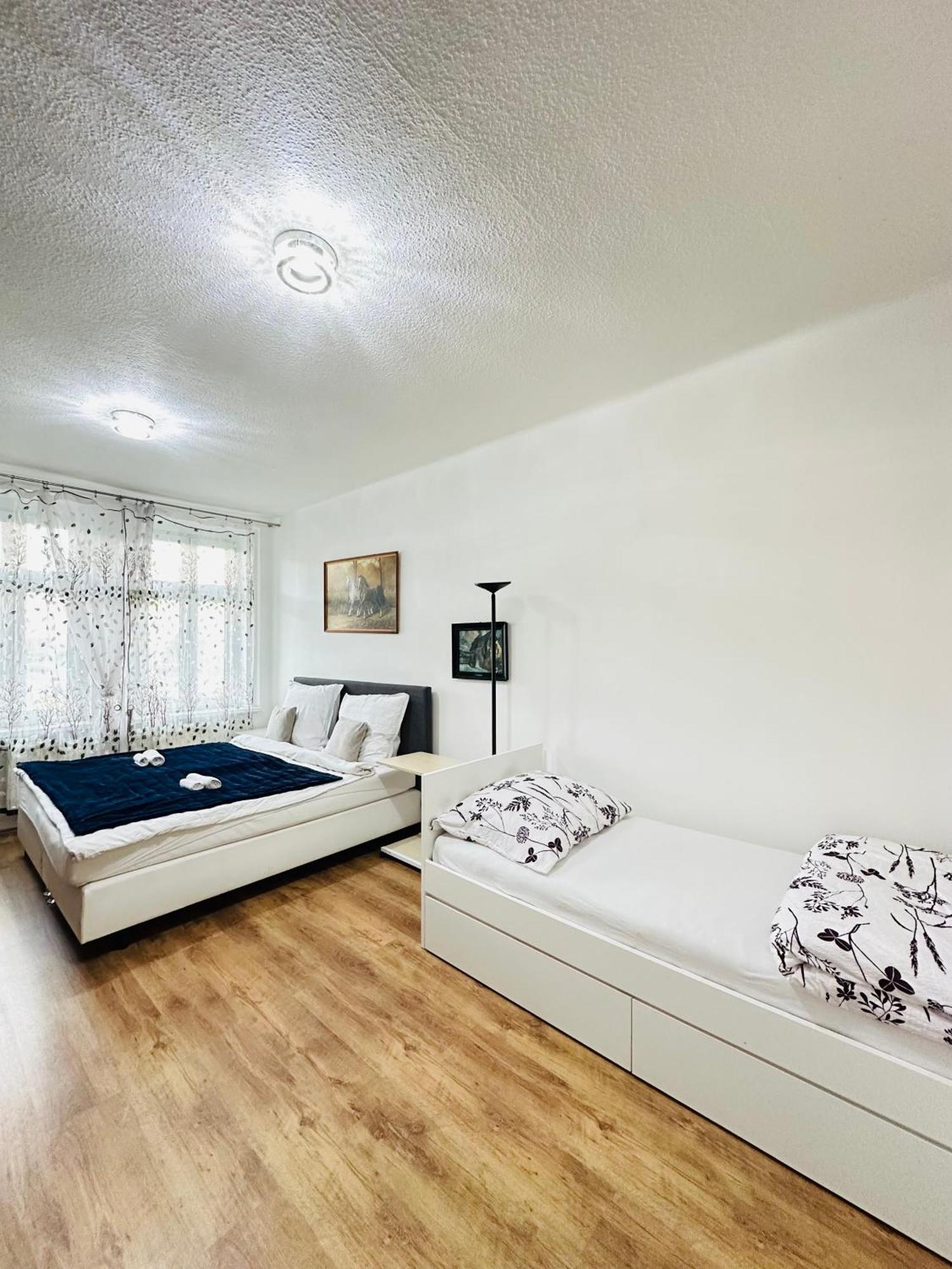Апартаменты Kael Aparment 03 Теплице Экстерьер фото